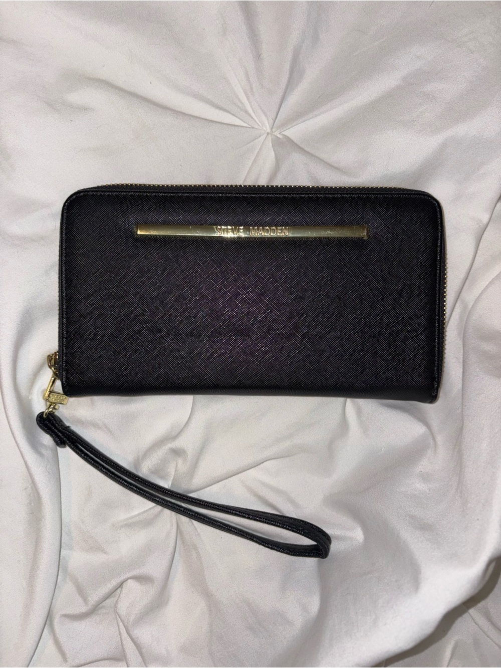 Steve Madden Black Saffiano Zip Wristlet with Gold Bar